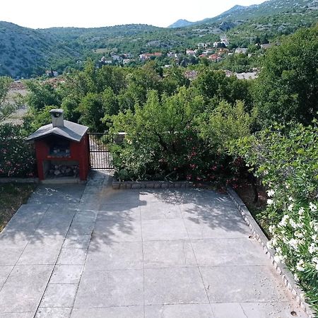 Villa Alexa Цезарица Екстериор снимка